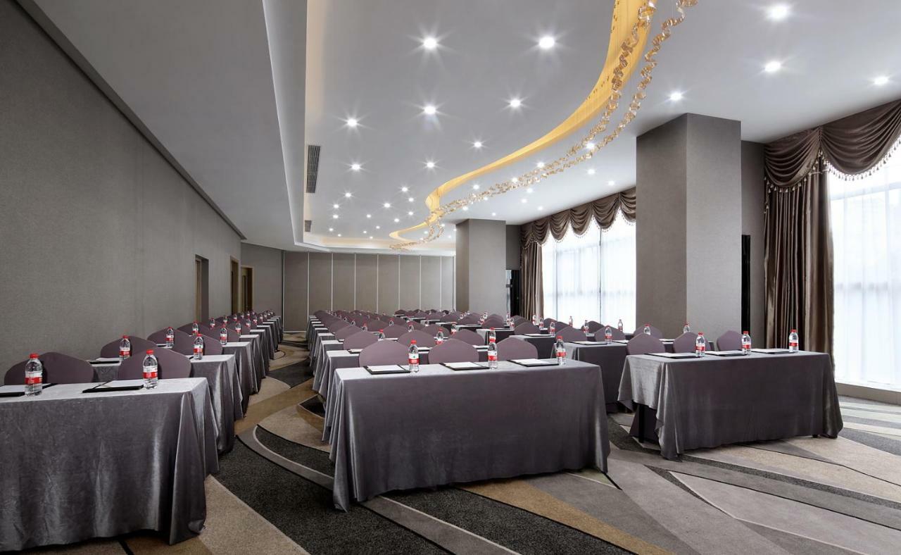 Hongdu Hotel Shenzhen Exteriör bild